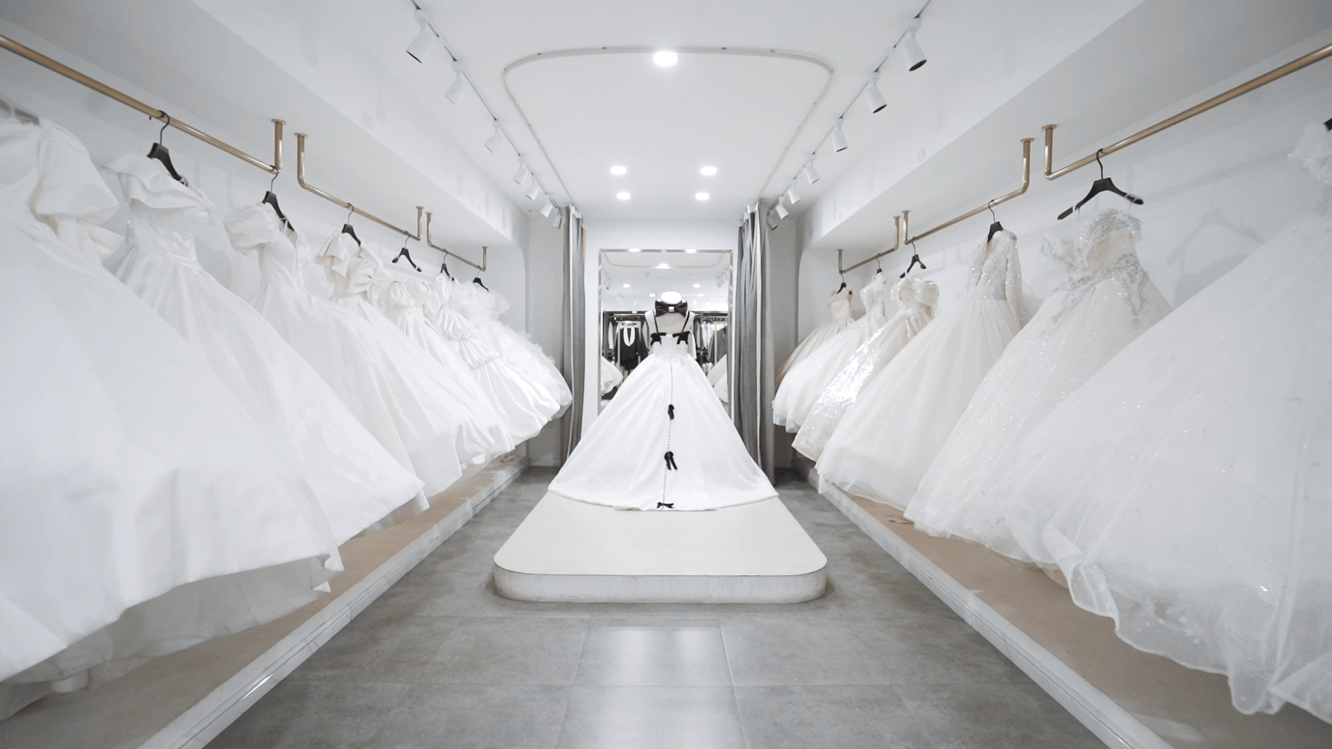 摄影化妆师水平、口碑与技术实力J9国际集团深入剖析：米兰婚纱(图2)